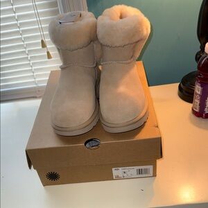 UGG Short Suede Shearling Boots - Sand